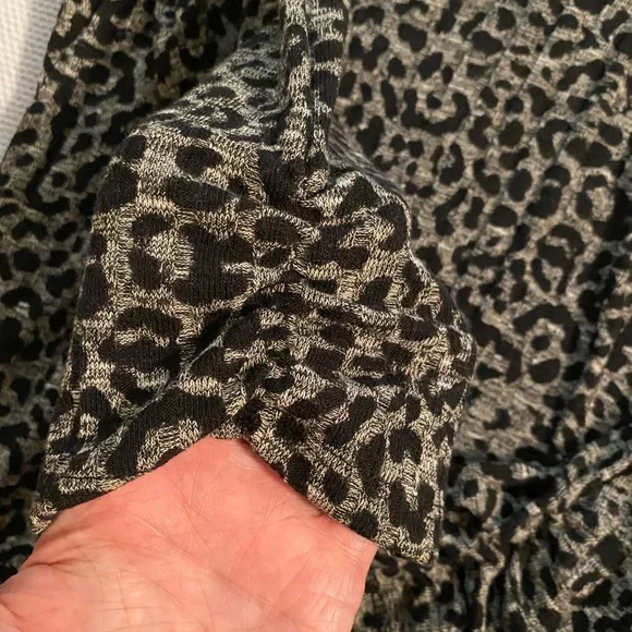 Ladies animal print midi dress in black & gray - Picture 12 of 12
